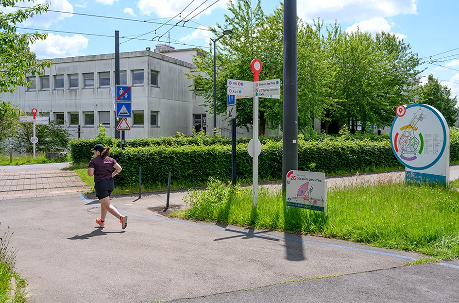 etude signalétique campus universitaire valenbciennes