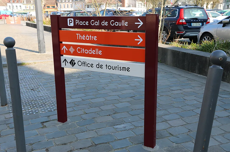 signalétique directionnelle jalonnement petite ville de demain