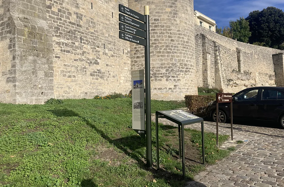 signalétique valorisation patrimoine touristique ville laon