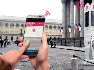 signalétique augmentée , l’alliance du numérique et du physique